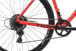 Giant TCX Advanced SX Med/Large Bike - 2017 15 Giant TCX Advanced SX Med/Large Bike - 2017 -Professional Bicycle Discount Store BCY10456 BJ 04