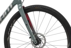 Giant Revolt Advanced 2 Gravel Bike - 2019, Large -Professional Bicycle Discount Store BCY11367 MJ 05