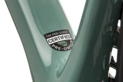 Giant Revolt Advanced 0 Gravel Bike - 2020, Medium 13 Giant Revolt Advanced 0 Gravel Bike - 2020, Medium -Professional Bicycle Discount Store BCY11780 KB 03