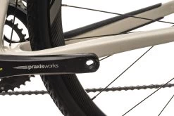 Giant Revolt Advanced 2 Gravel Bike - 2020, Medium 20 Giant Revolt Advanced 2 Gravel Bike - 2020, Medium -Professional Bicycle Discount Store BCY12694 PH1 09