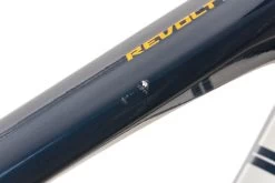 Giant Revolt Advanced 3 Gravel Bike - 2020, Medium -Professional Bicycle Discount Store BGR10116 PH1 07