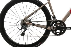 Giant Revolt Advanced 3 Gravel Bike - 2020, Medium 13 Giant Revolt Advanced 3 Gravel Bike - 2020, Medium -Professional Bicycle Discount Store BGR10932 PH1 04