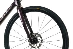 Giant Revolt Advanced 2 Gravel Bike - 2021, Large 15 Giant Revolt Advanced 2 Gravel Bike - 2021, Large -Professional Bicycle Discount Store BGR11409 PH1 05