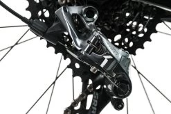 Giant Revolt Advanced Pro Gravel Bike - 2020, Medium 18 Giant Revolt Advanced Pro Gravel Bike - 2020, Medium -Professional Bicycle Discount Store BGR11533 PH1 07