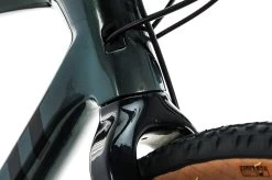 Giant Revolt Advanced 0 Gravel Bike - 2021, Medium -Professional Bicycle Discount Store BGR11886 PH2 07