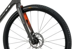 Giant Revolt Advanced 3 Gravel Bike - 2021, Medium -Professional Bicycle Discount Store BGR12123 PH2 05