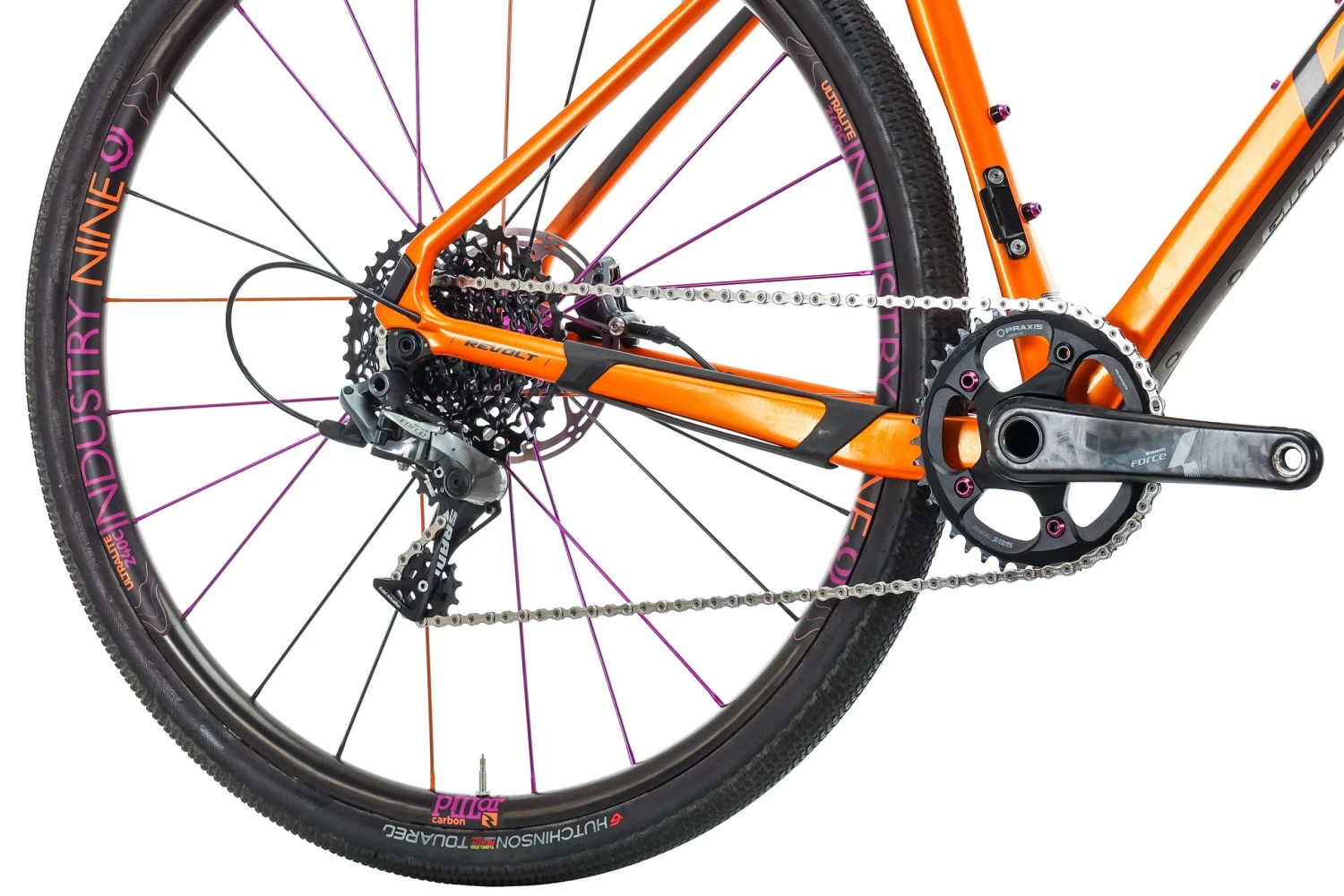 Giant Revolt Advanced Gravel Bike - 2019, Med/Large 5 Giant Revolt Advanced Gravel Bike - 2019, Med/Large - Image 3