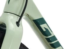 Giant Revolt Advanced 2 Gravel Bike - 2021, Medium/Large -Professional Bicycle Discount Store BGR13140 PH 34