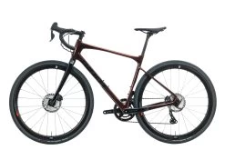 Giant Revolt Advanced Pro 1 Gravel Bike - 2021, Med/Large 13 Giant Revolt Advanced Pro 1 Gravel Bike - 2021, Med/Large -Professional Bicycle Discount Store BGR13445 PH 2