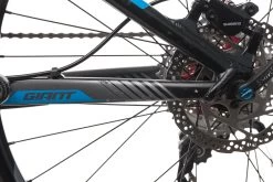 Giant Trance 27.5 3 Bike - 2016 -Professional Bicycle Discount Store BMT11713 BJ 08