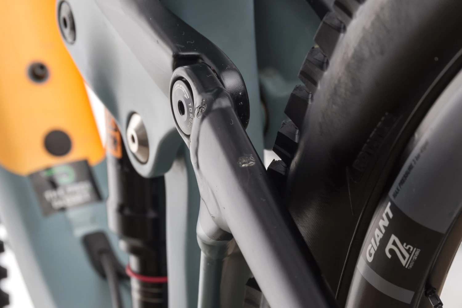 Giant Trance Advanced 2 Large Bike - 2018 6 Giant Trance Advanced 2 Large Bike - 2018 - Image 4