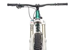 Giant Faith 0 Large Bike - 2011 18 Giant Faith 0 Large Bike - 2011 -Professional Bicycle Discount Store BMT12388 CT 07