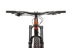 Giant Reign SX Mountain Bike - 2017, Medium 18 Giant Reign SX Mountain Bike - 2017, Medium -Professional Bicycle Discount Store BMT15204 KB 07