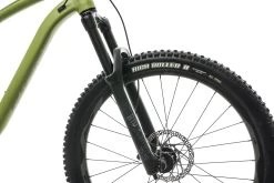 Giant Trance 3 Mountain Bike - 2020, X-Large 17 Giant Trance 3 Mountain Bike - 2020, X-Large -Professional Bicycle Discount Store BMT15972 DD 06