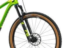 Giant Trance Pro 1 Mountain Bike - 2019, Medium 17 Giant Trance Pro 1 Mountain Bike - 2019, Medium -Professional Bicycle Discount Store BMT25711 PH1 06