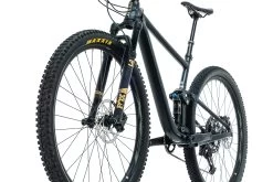 Giant Anthem 29 2 Mountain Bike - 2020, Medium 17 Giant Anthem 29 2 Mountain Bike - 2020, Medium -Professional Bicycle Discount Store BMT27671 5