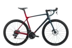 Professional Bicycle Discount Store 32 Giant TCR Advanced SL 1 Disc Road Bike - 2021, Med/Large