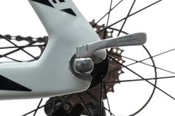 Giant Trinity Composite 2 Triathlon Bike - 2012, Medium 19 Giant Trinity Composite 2 Triathlon Bike - 2012, Medium -Professional Bicycle Discount Store BTT12434 PH1 09