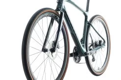 Giant Revolt Advanced 0 Gravel Bike - 2021, Medium 16 Giant Revolt Advanced 0 Gravel Bike - 2021, Medium -Professional Bicycle Discount Store bgr13026 PH2 04