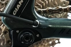 Giant Revolt Advanced 0 Gravel Bike - 2021, Medium 20 Giant Revolt Advanced 0 Gravel Bike - 2021, Medium -Professional Bicycle Discount Store bgr13026 PH2 08